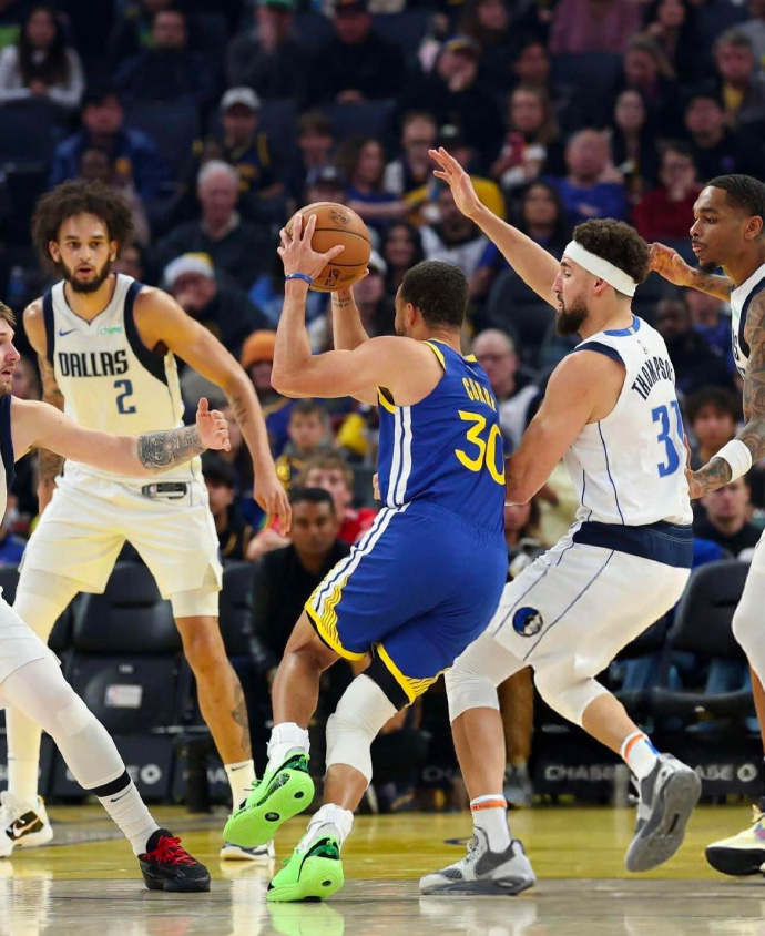 NBA常规赛视频直播：灰熊vs勇士比赛前瞻数据分析