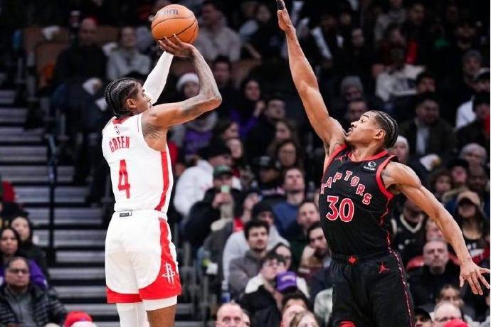 NBA常规赛：猛龙主场130-113击败篮网，篮网遭遇3连败