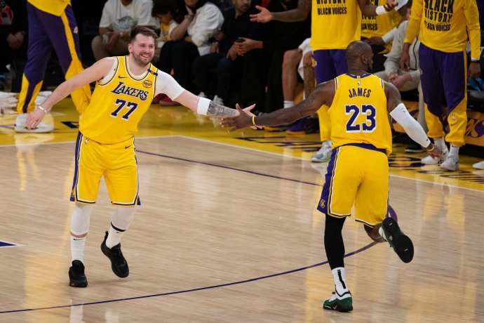 NBA常规赛爵士vs湖人全场高清中文录像回放(2025年02月11日)